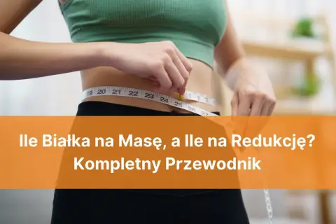 Kobieta mierzy talię centymetrem. Dowiedz się, ile białka na masę i redukcję potrzebujesz.