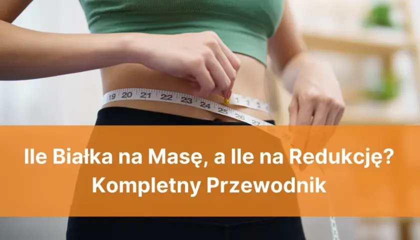 Kobieta mierzy talię centymetrem. Dowiedz się, ile białka na masę i redukcję potrzebujesz.